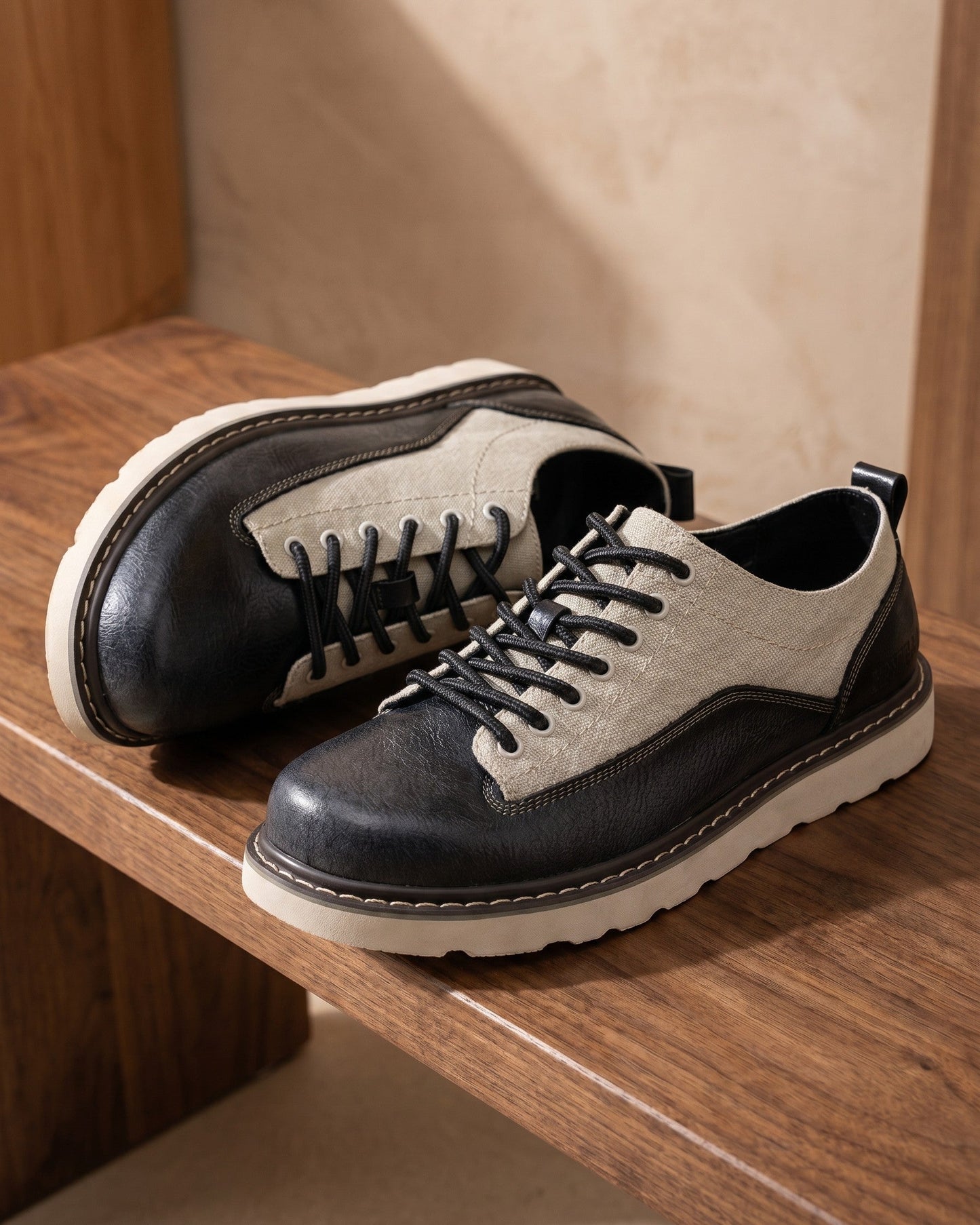 Vittorio Leather Lace-Up Shoe